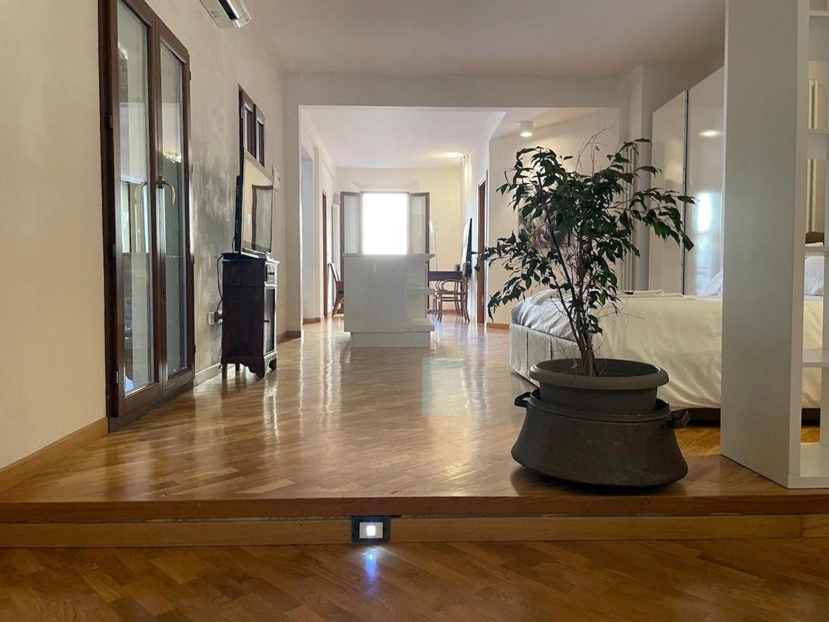 Loft Del Pratello Lejlighed Bologna Eksteriør billede